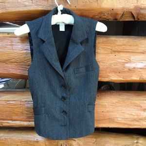 Banana Republic wool fitted vest, size 6